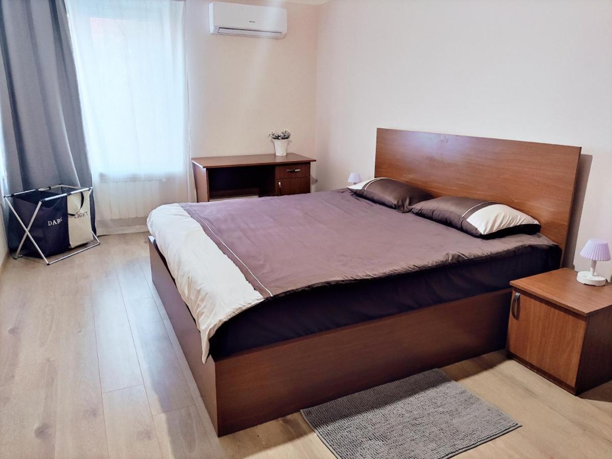 Renovated 1 Bedroom With King Size Bed In Kentron Ереван Экстерьер фото