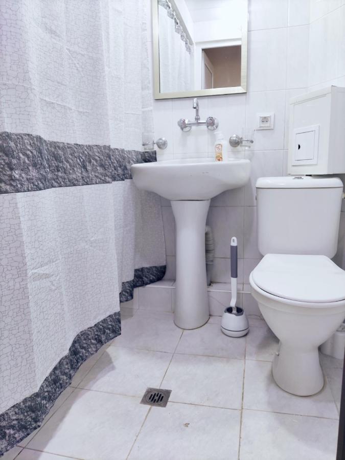 Renovated 1 Bedroom With King Size Bed In Kentron Ереван Экстерьер фото